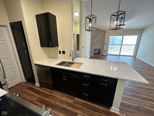 12515 Timber Creek Drive 9, Carmel, IN 46032