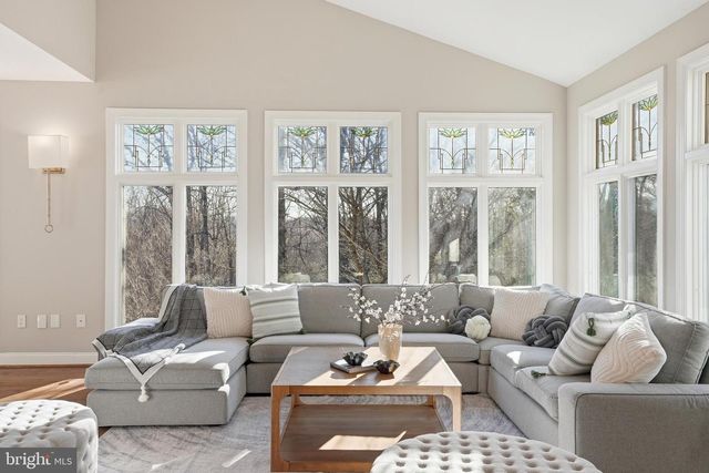 2007 SPRING BRANCH DR, Vienna, VA 22181