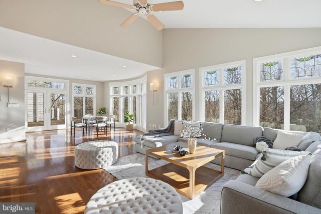 2007 SPRING BRANCH DR, Vienna, VA 22181