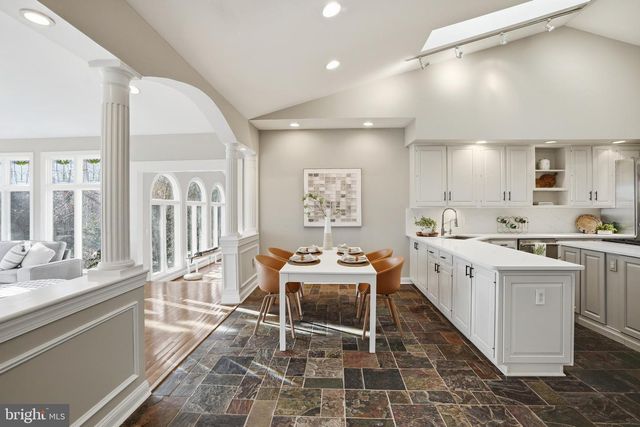 2007 SPRING BRANCH DR, Vienna, VA 22181