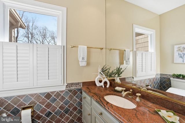 2007 SPRING BRANCH DR, Vienna, VA 22181