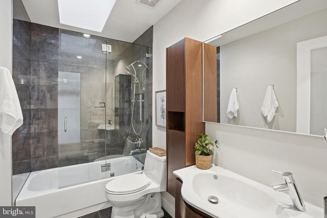 2007 SPRING BRANCH DR, Vienna, VA 22181