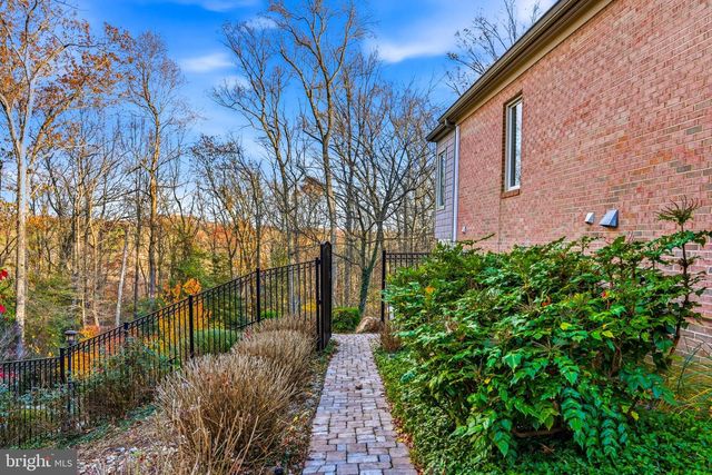 2007 SPRING BRANCH DR, Vienna, VA 22181