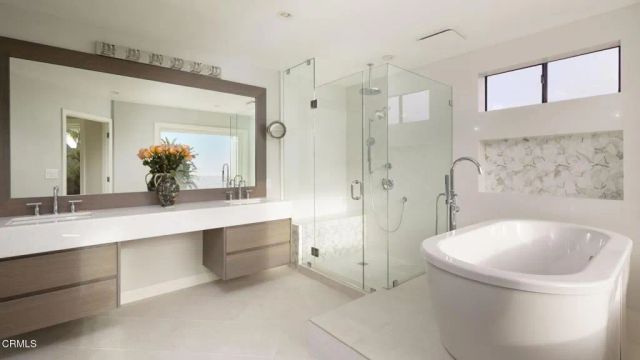 8 Burrell Lane, Rancho Palos Verdes, CA 90275