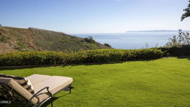 8 Burrell Lane, Rancho Palos Verdes, CA 90275