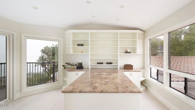 8 Burrell Lane, Rancho Palos Verdes, CA 90275