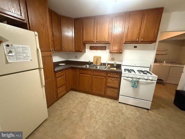 1001 LOUIS DR, Millville, NJ 08332
