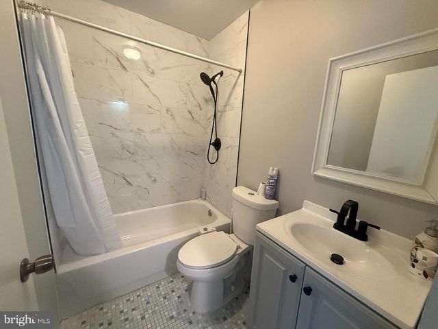 1001 LOUIS DR, Millville, NJ 08332