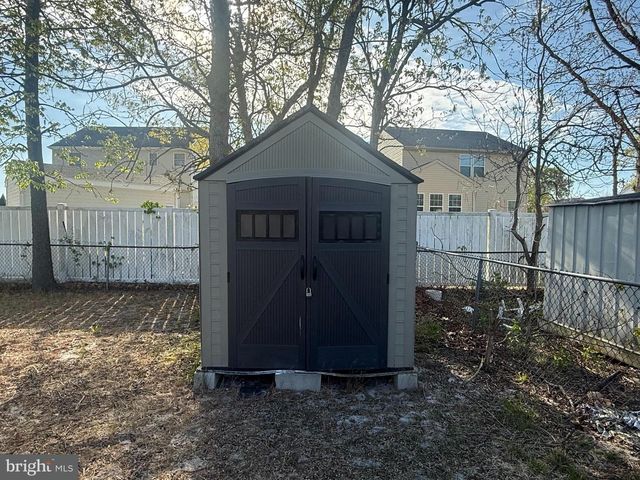 1001 LOUIS DR, Millville, NJ 08332