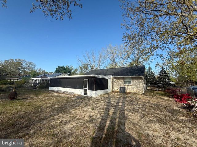 1001 LOUIS DR, Millville, NJ 08332