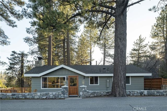 33037 Canyon Drive, Green Valley Lake, CA 92341