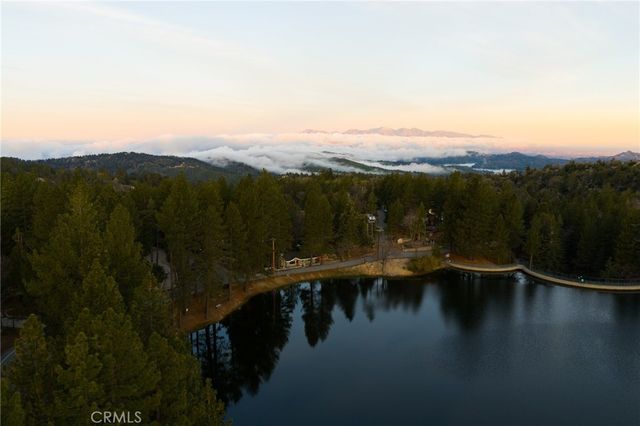 33037 Canyon Drive, Green Valley Lake, CA 92341