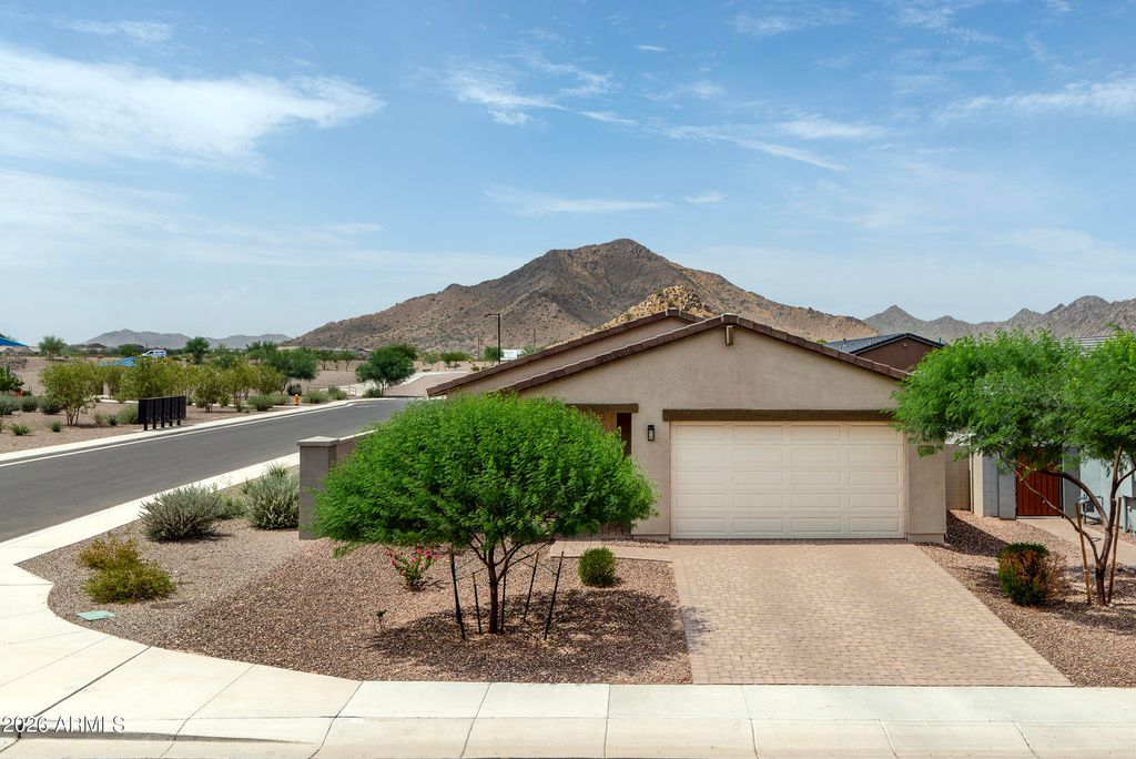 4457 W HUNTER Trail, San Tan Valley, AZ 85144 — exterior