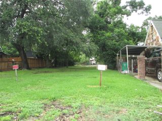 2115 Carolina Street, Baytown, TX 77520