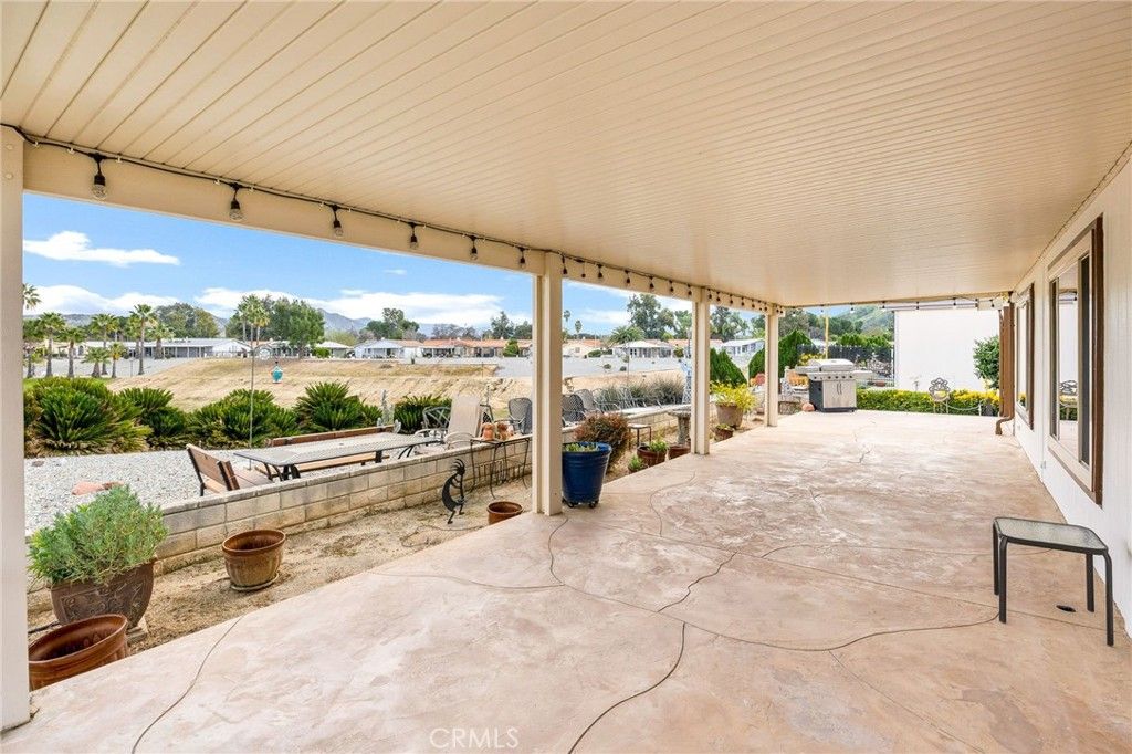 Image 35 of property listing at 1612 Brentwood, Hemet, CA 92545