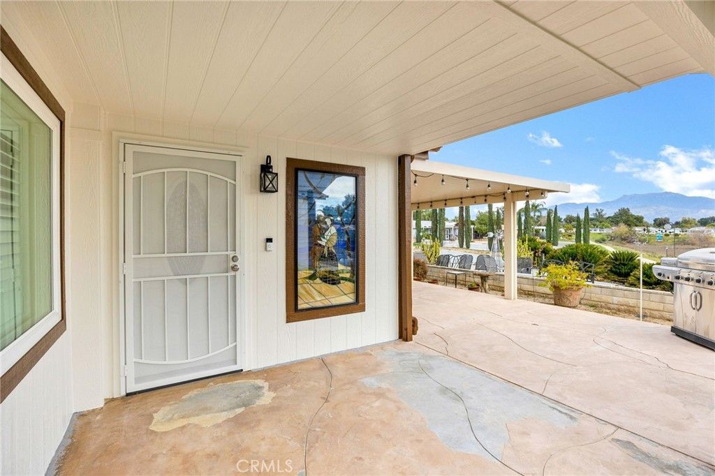 Image 6 of property listing at 1612 Brentwood, Hemet, CA 92545