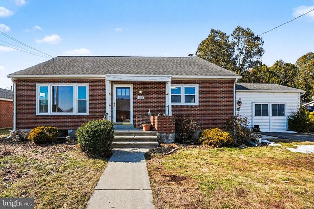 1105 STATE DR, Lebanon, PA 17042