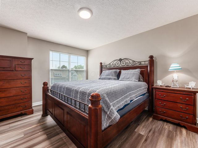 440 Oakland Hills Loop, Commercial Point, OH 43116