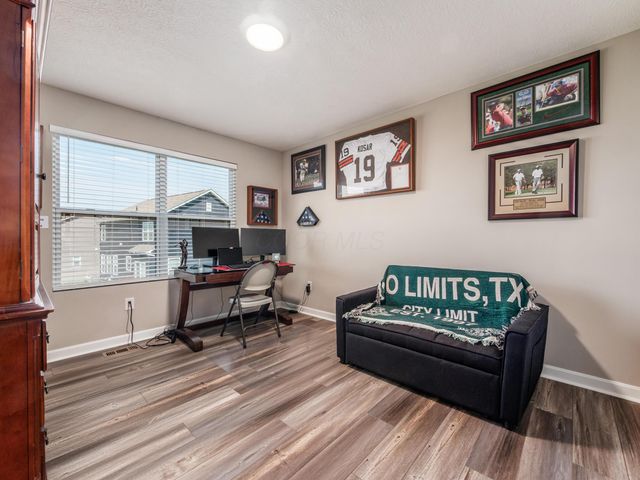 440 Oakland Hills Loop, Commercial Point, OH 43116