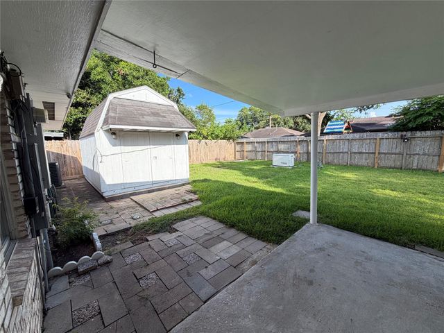 7603 Grape Street, Houston, TX 77074