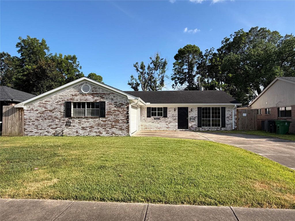 7603 Grape Street, Houston, TX 77074