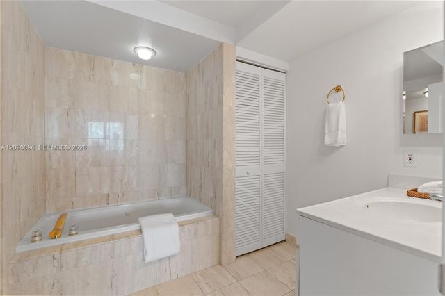 1800 Sunset Harbour Drive 1003, Miami Beach, FL 33139
