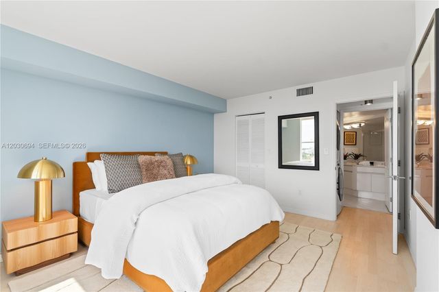 1800 Sunset Harbour Drive 1003, Miami Beach, FL 33139
