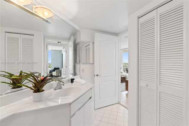 1800 Sunset Harbour Drive 1003, Miami Beach, FL 33139