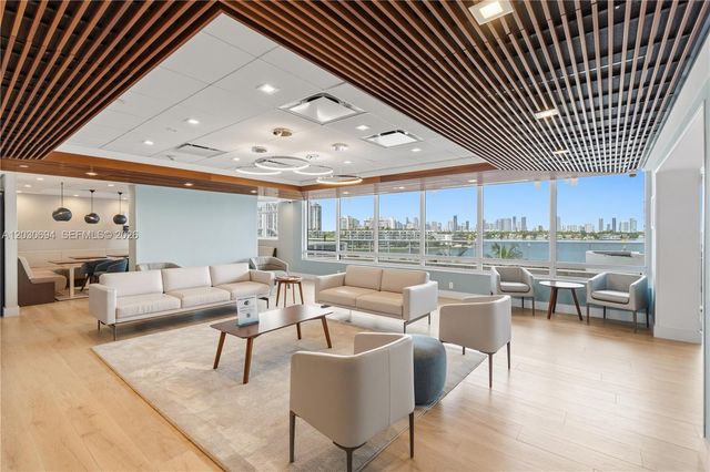1800 Sunset Harbour Drive 1003, Miami Beach, FL 33139