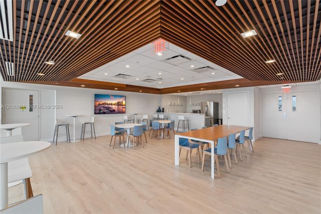 1800 Sunset Harbour Drive 1003, Miami Beach, FL 33139
