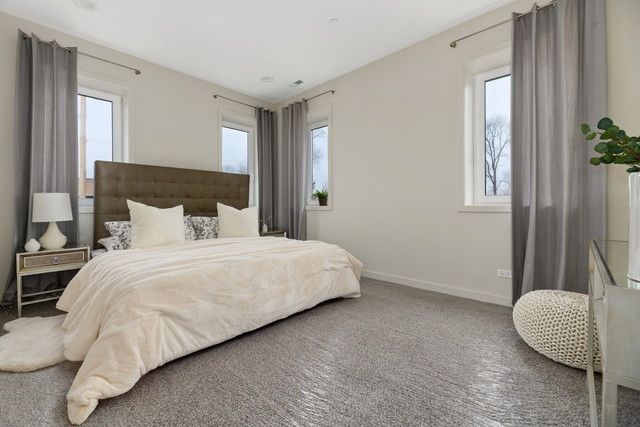 740 E Irving Park Road 3W, Roselle, IL 60172