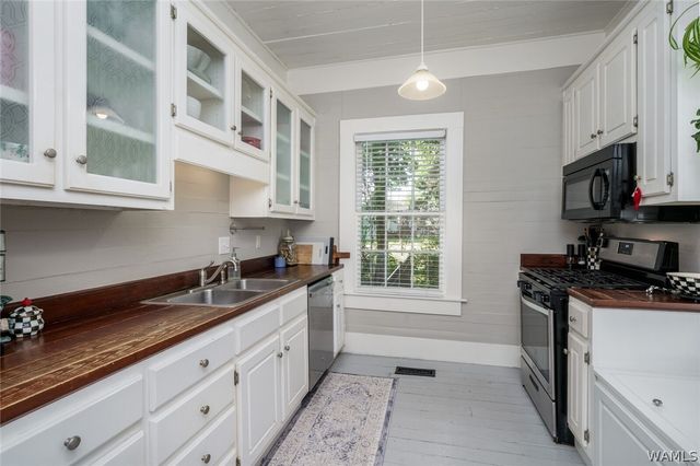 712 25TH, Northport, AL 35476