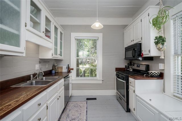 712 25TH, Northport, AL 35476