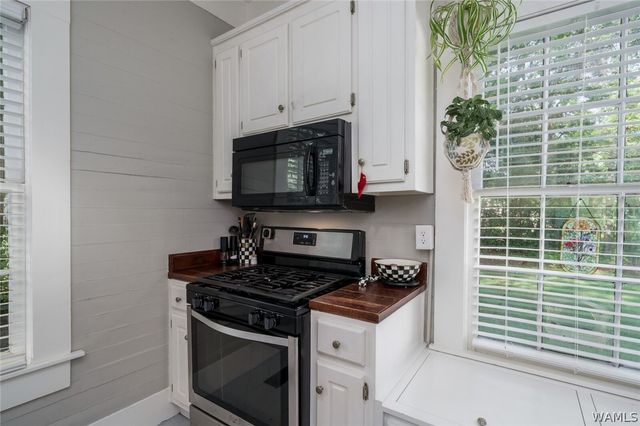 712 25TH, Northport, AL 35476