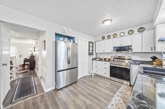 4810 Lady Jane Avenue, 13A, Hilliard, OH 43026