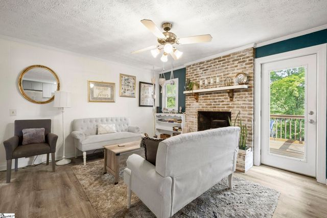 6 Chelsea Circle, Greenville, SC 29605