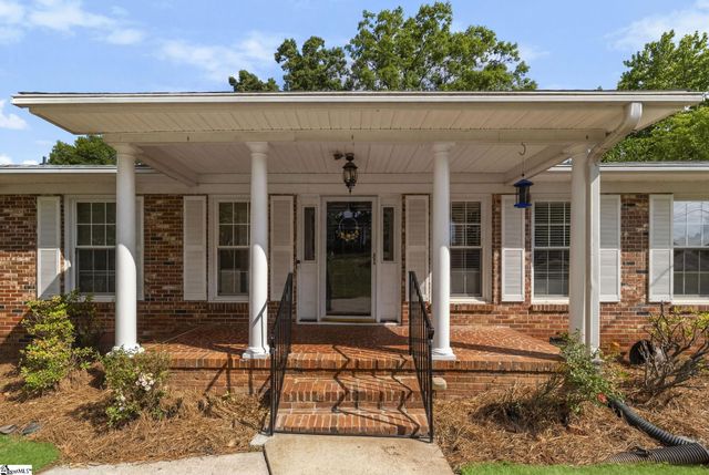 6 Chelsea Circle, Greenville, SC 29605