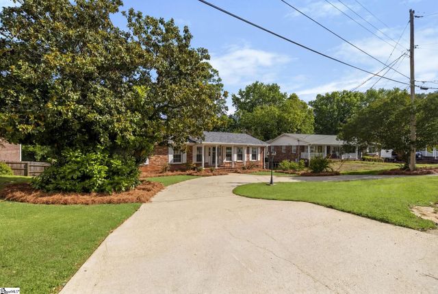 6 Chelsea Circle, Greenville, SC 29605