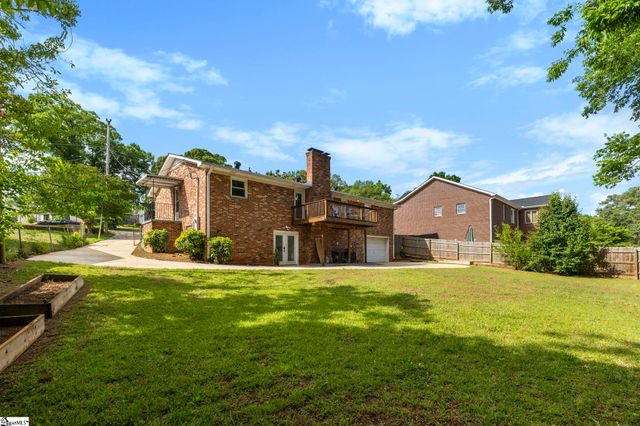 6 Chelsea Circle, Greenville, SC 29605