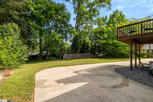 6 Chelsea Circle, Greenville, SC 29605