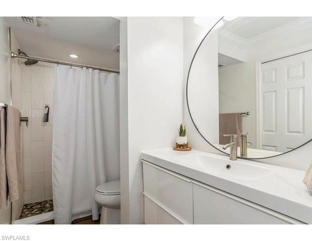 250 Timber Lake CIR # E103, Naples, FL 34104