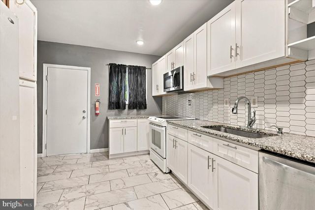6114 CHESTNUT ST, Philadelphia, PA 19139