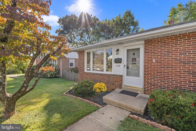 230 ROLLINGBROOK WAY, Baltimore, MD 21228
