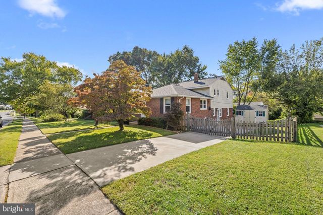 230 ROLLINGBROOK WAY, Baltimore, MD 21228