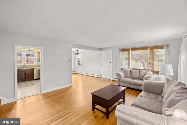230 ROLLINGBROOK WAY, Baltimore, MD 21228