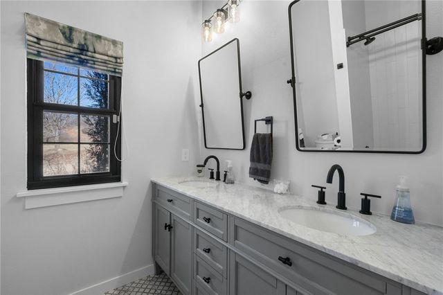 5214 Cordell Way, Fayetteville, AR 72704