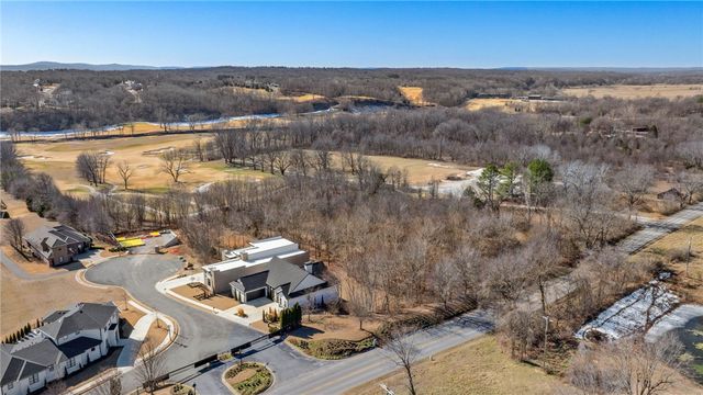 5214 Cordell Way, Fayetteville, AR 72704