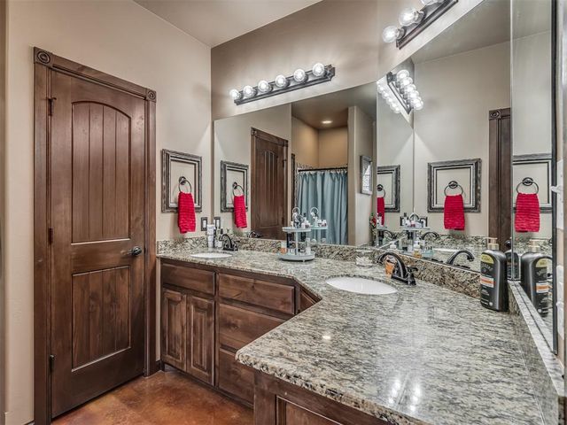1900 Rock Oak Place, Blanchard, OK 73010