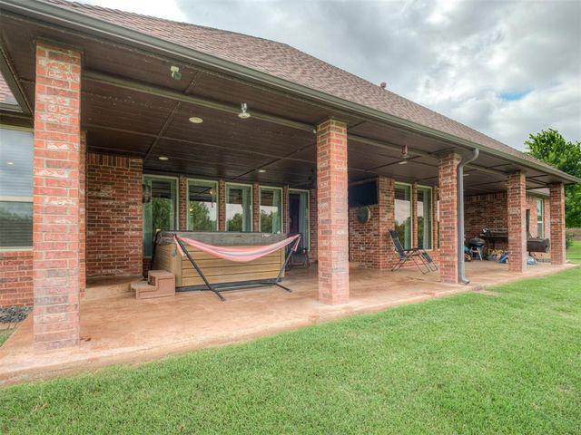 1900 Rock Oak Place, Blanchard, OK 73010