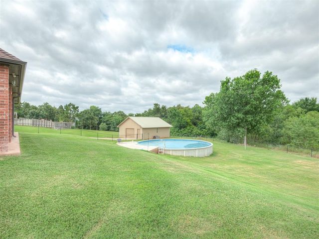 1900 Rock Oak Place, Blanchard, OK 73010